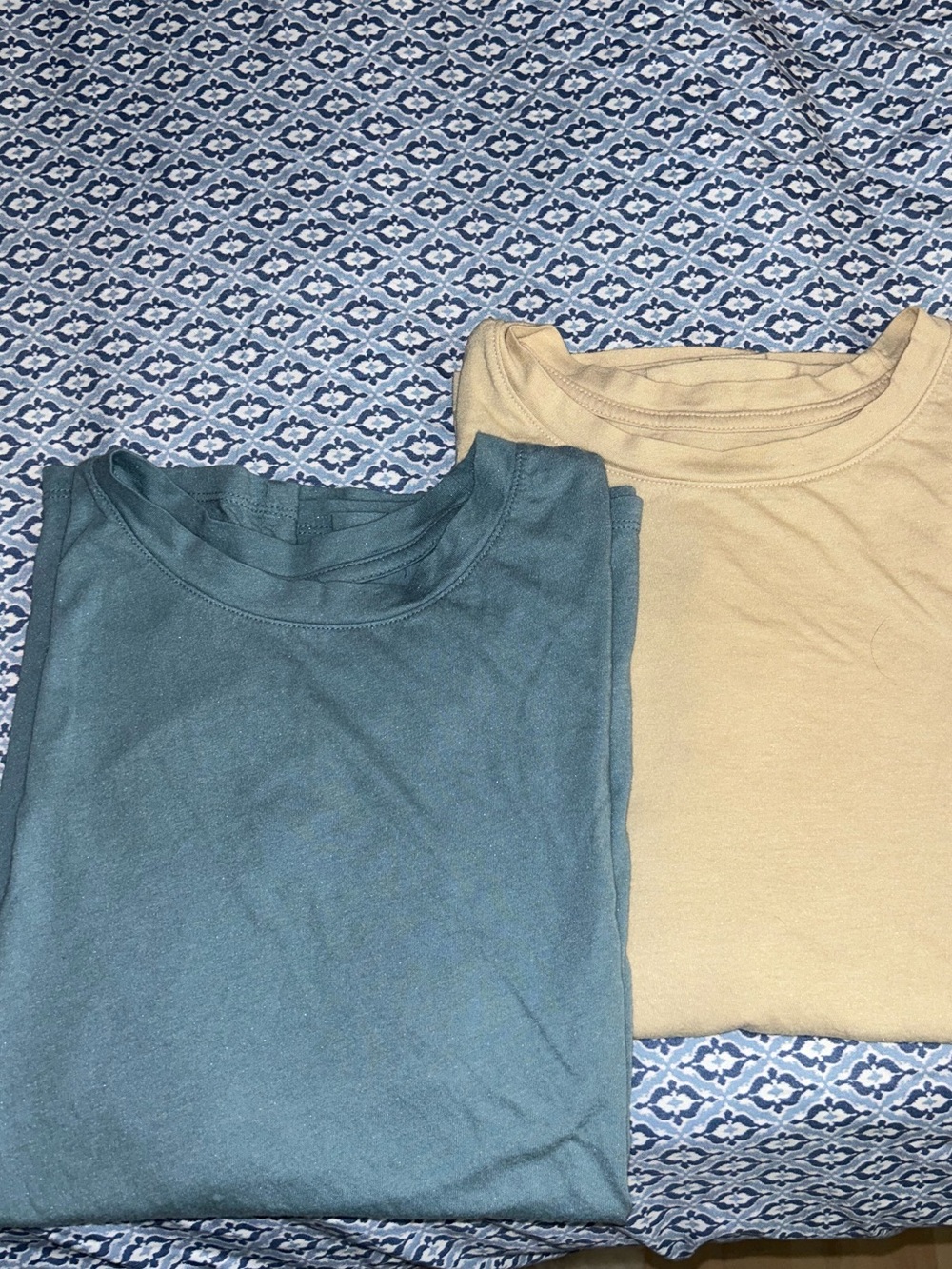 LAST CHANCE *3* a new day Beige, Blue, Yellow Crew Neck Tees